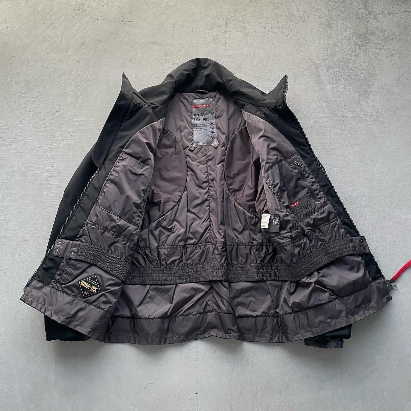 PRADA SPORT/00s archive GORE-TEX gimmick puffer jacket | Seek the ...