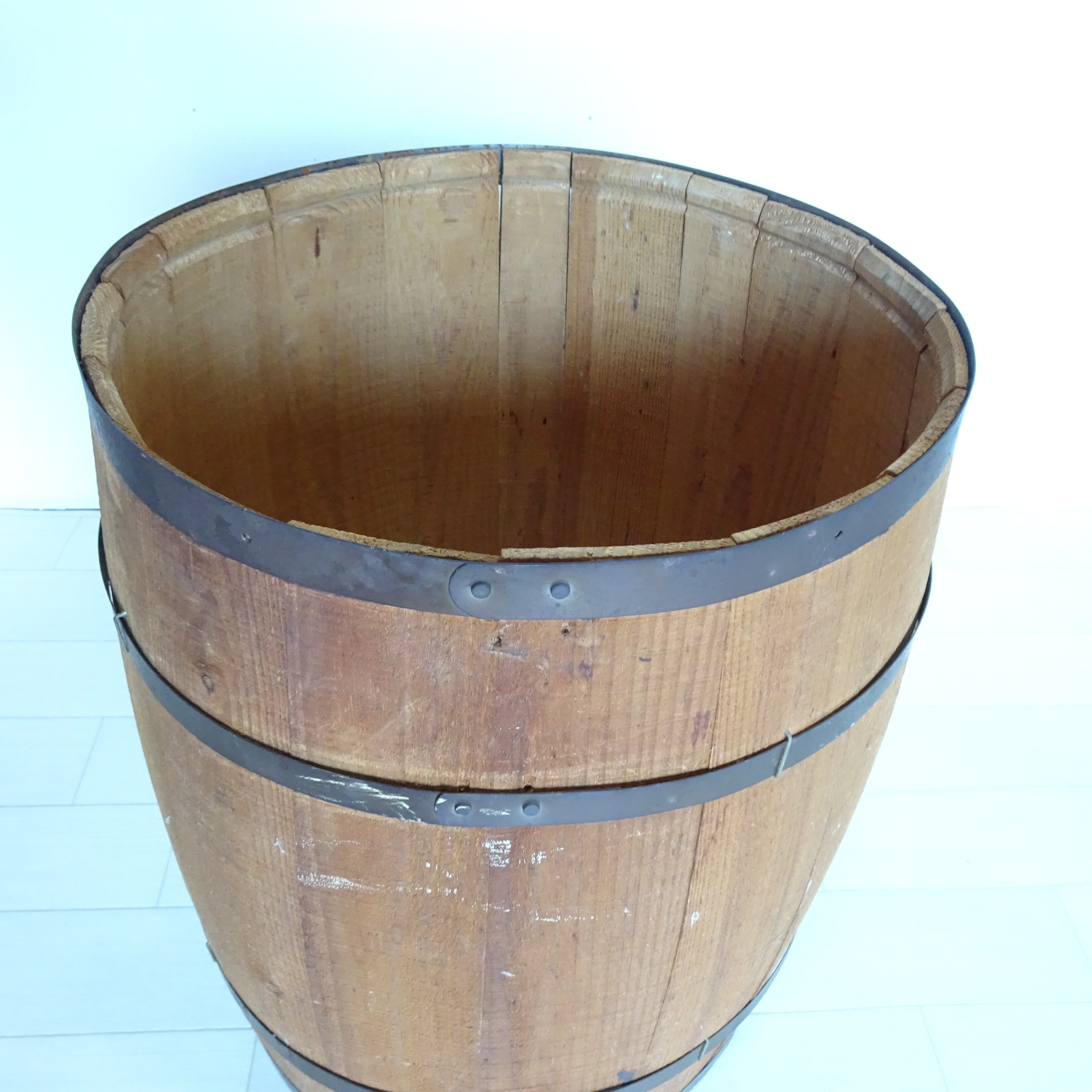 大きな珈琲豆の樽 蓋付き | 純喫茶家具の村田商會