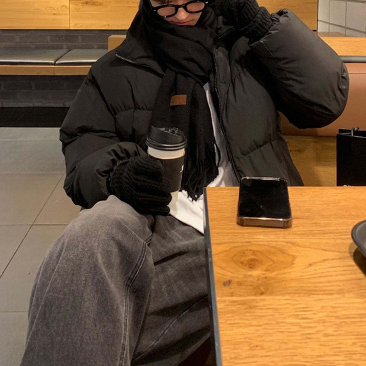 シンプルスタンドカラーパッドブルゾン　1010