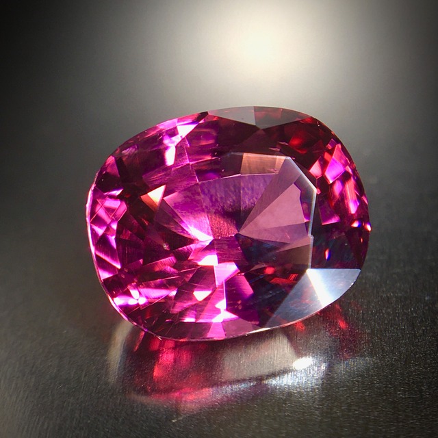 芳醇な”ラズベリーレッド”の輝き 2.6ct UP 天然 ロードライト ガーネット