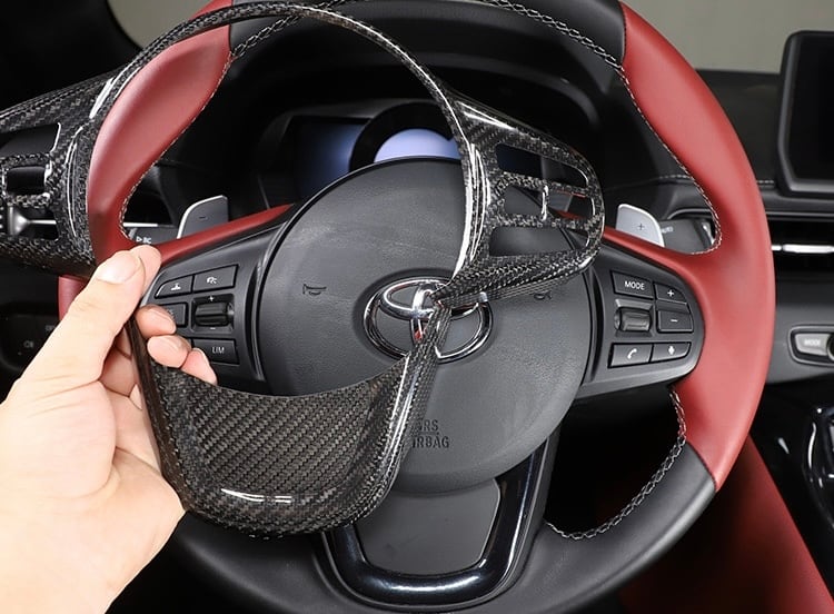 トヨタ スープラ ドライカーボン製 ステアリングカバー 4点セット　ST-542 トヨタ スープラ ドライカーボン製 ステアリングカバー 4点セット ST
