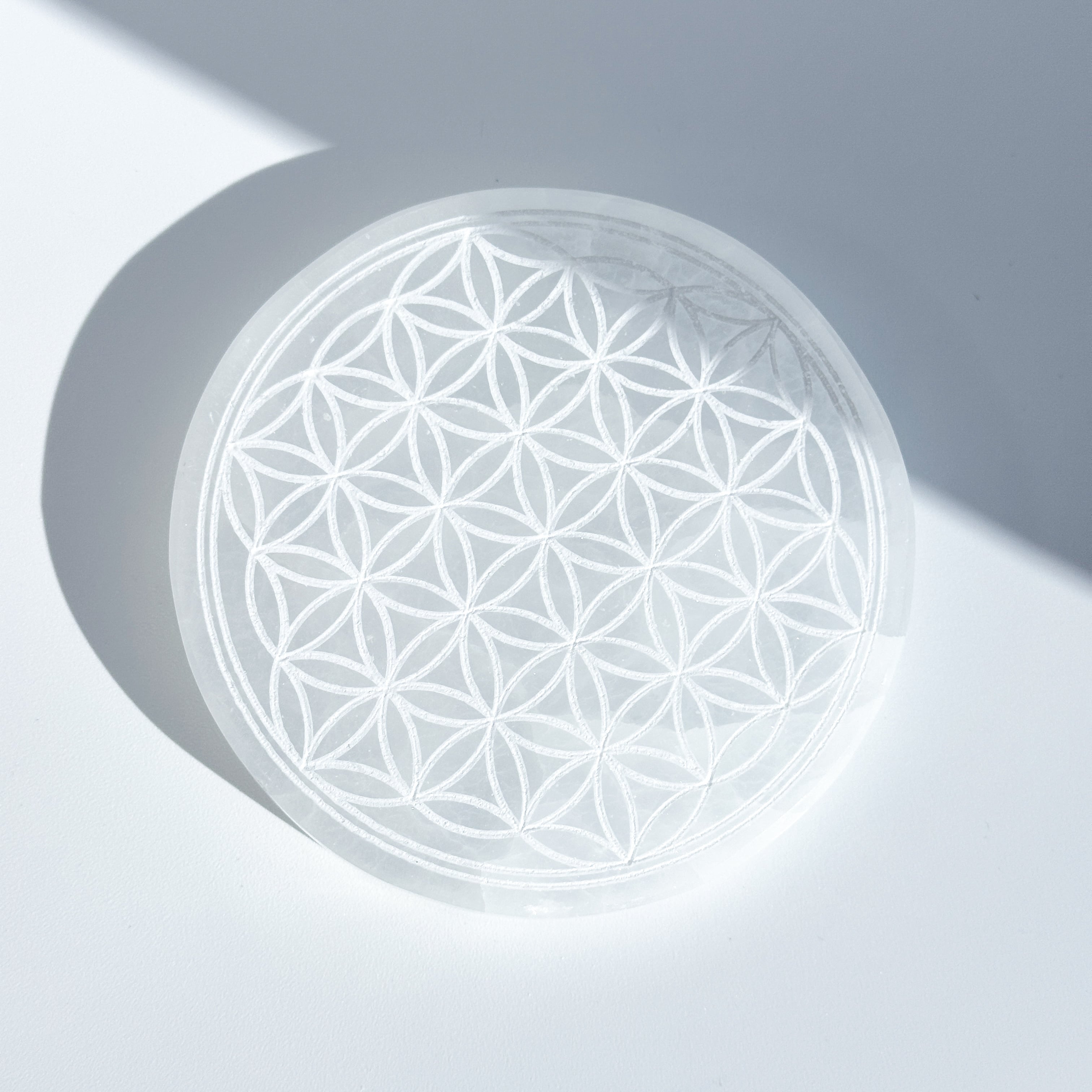 セレナイトのプレート(フラワーオブライフ)丸形01◇Selenite Flower of Life◇クリスタルグリッド◇神聖幾何学