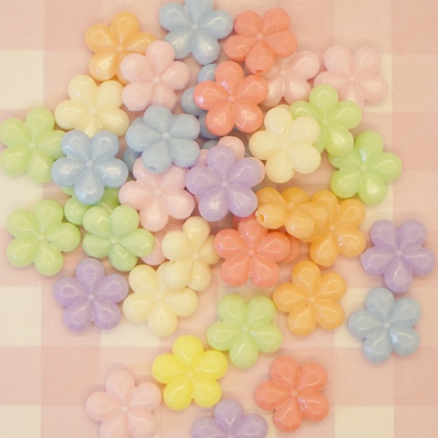 パステル 小さなお花 ビーズ 30個 ハンドメイド パーツ 素材 キッズアクセサリー かわいい ゆめかわいい パステル ファンシーぷらんたん Fancy ぷらんたん