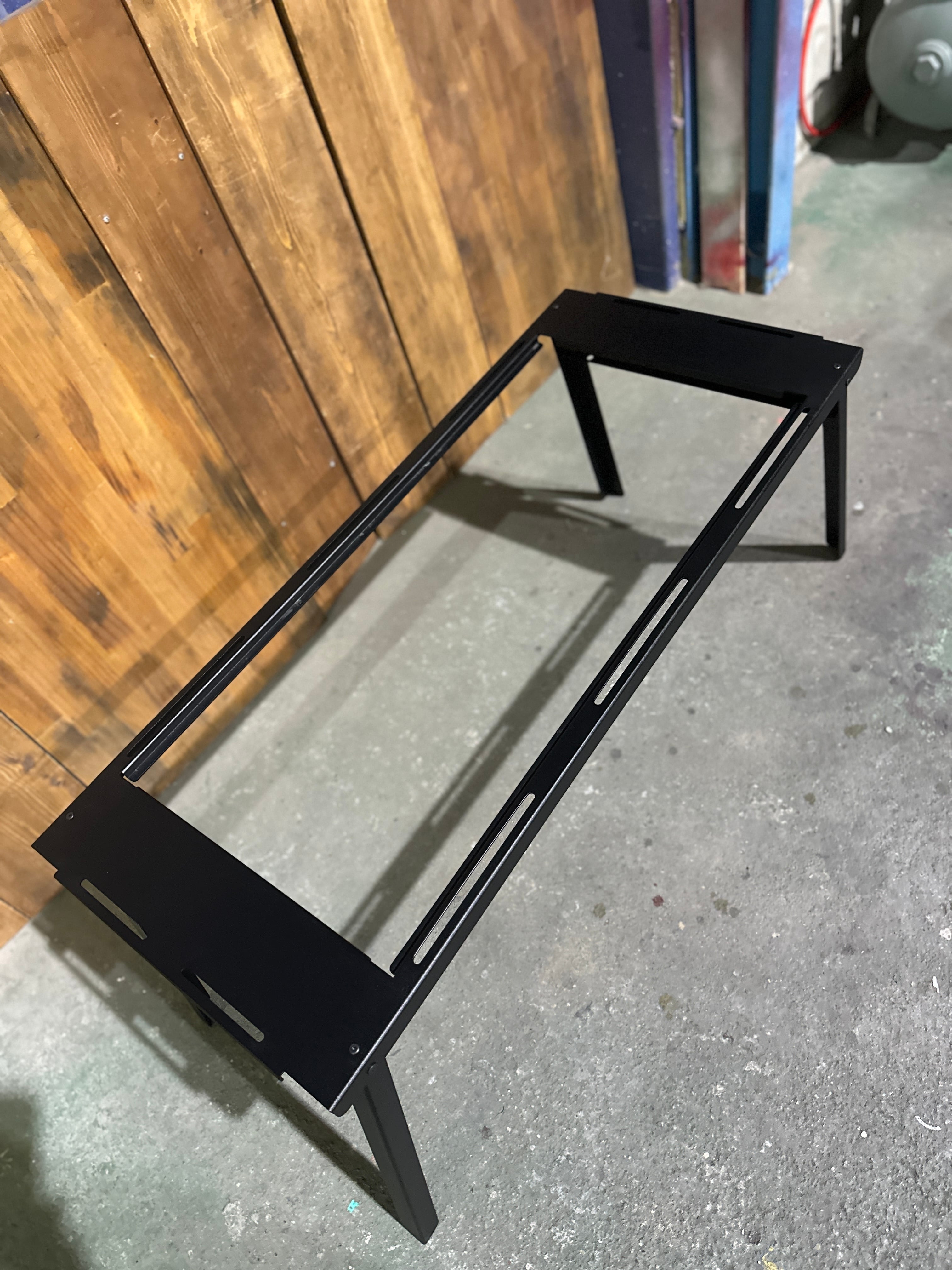 ブリッジできちゃうIGTテーブル（アルミコンテナ用ブラケット付属