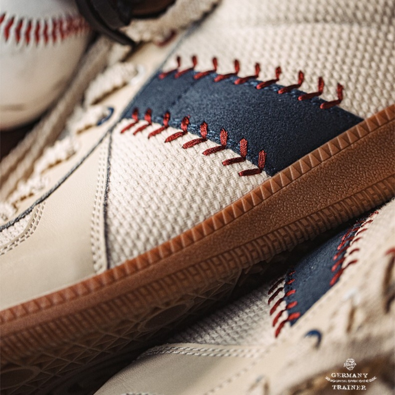 Retro White Mesh Sneakers / レトロ ホワイト メッシュ スニーカー