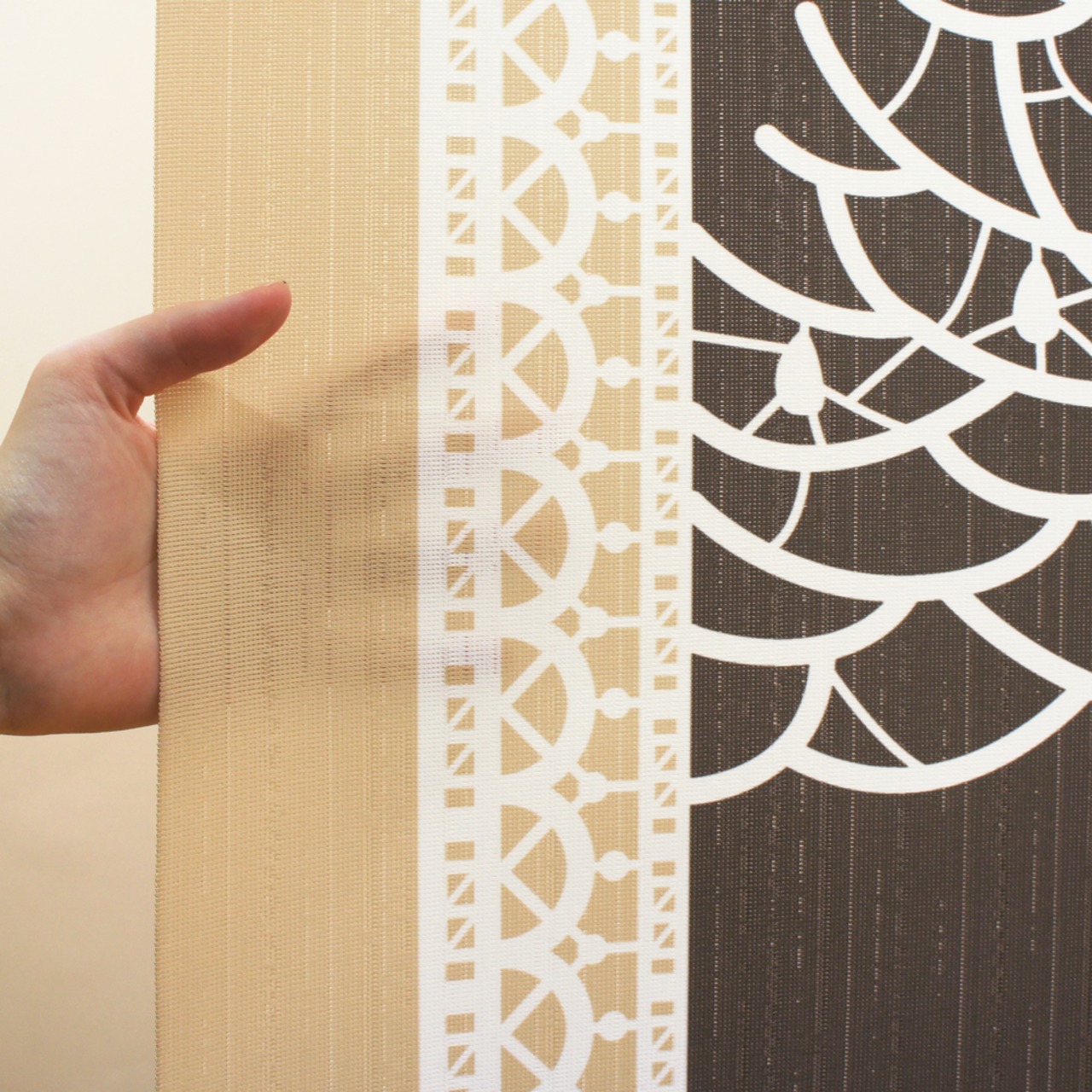 【受注生産】 のれん レース調ツリー 幅85ｘ丈150cm