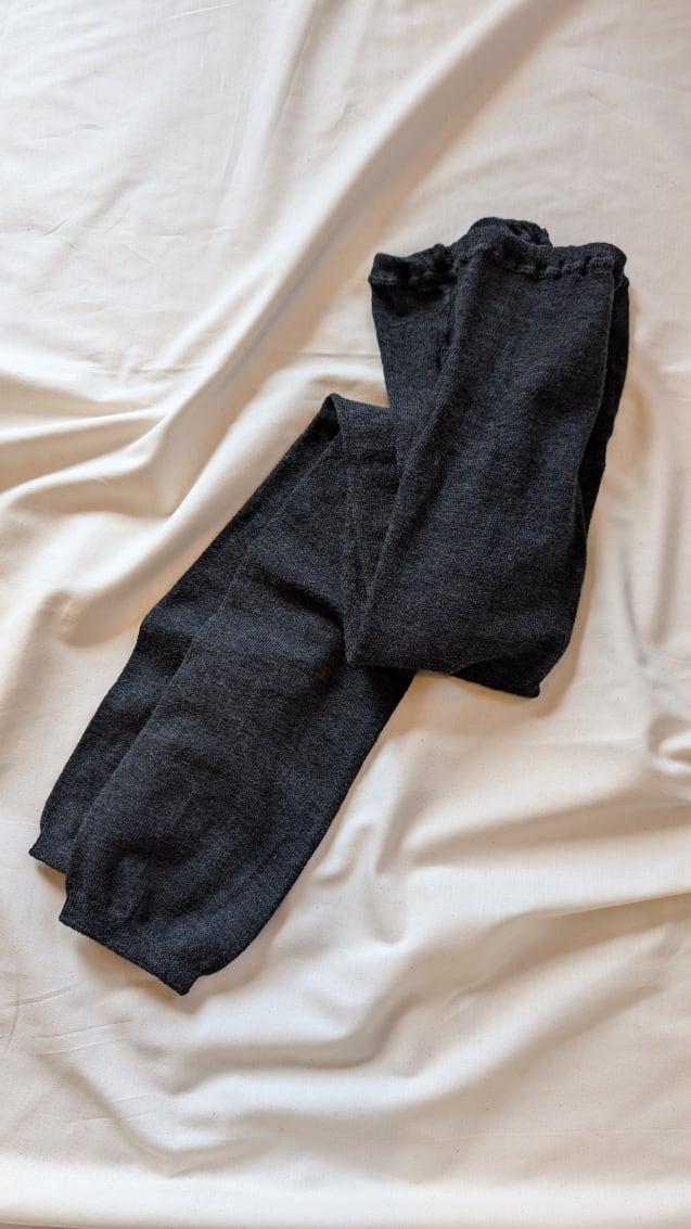 ちくちくしにくいウールレギンス（シルクふぁみりぃ）