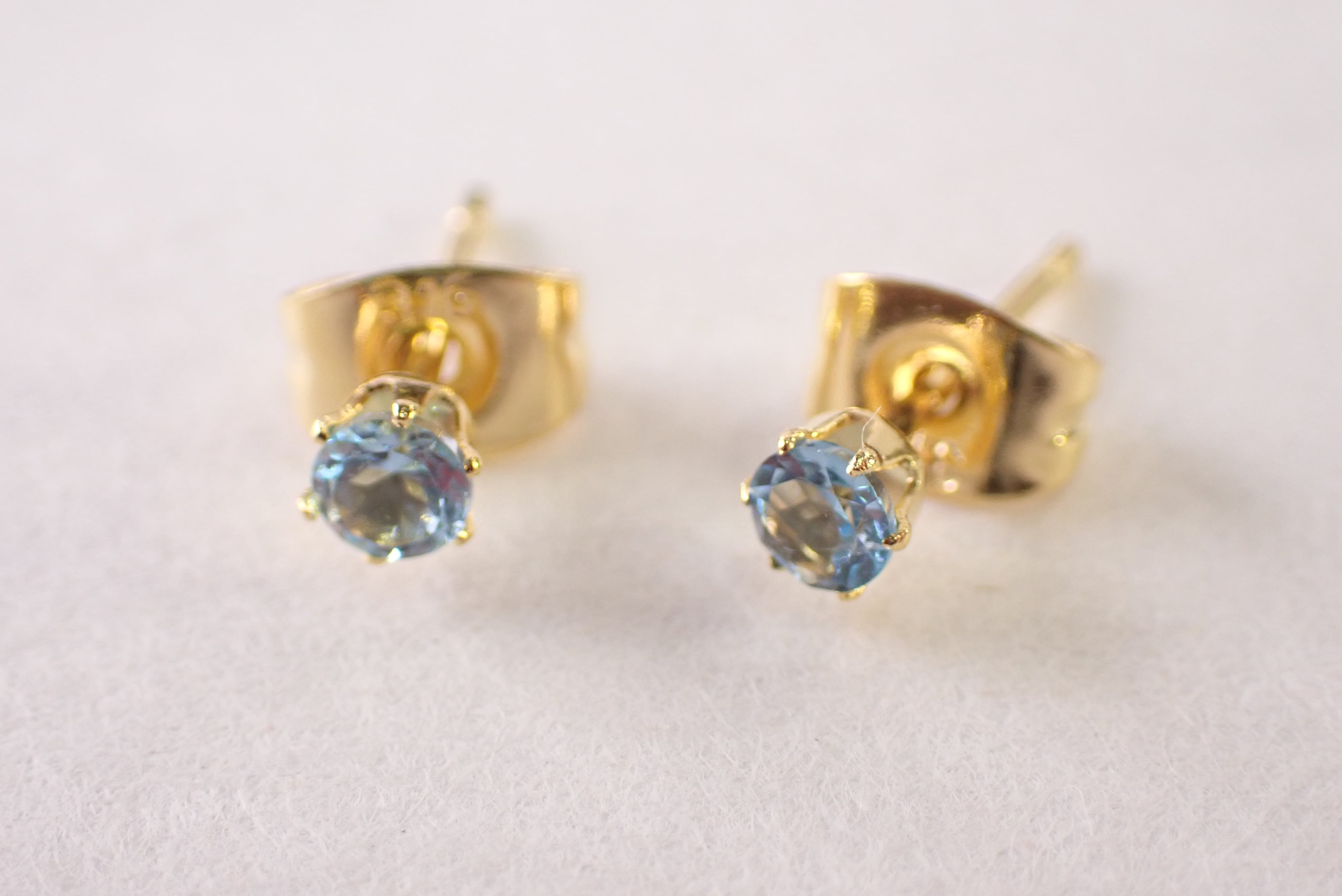 スイスブルートパーズピアス 約3mm [D9-117] | differencee(ディファ