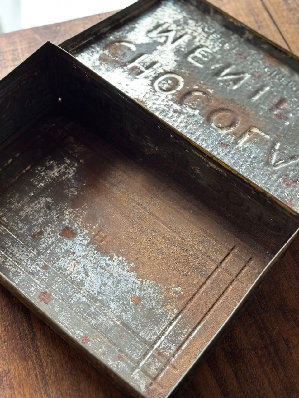 ショコラムニエのTIN缶 CHOCOLAT MENIER 長方形 | Brocante de La