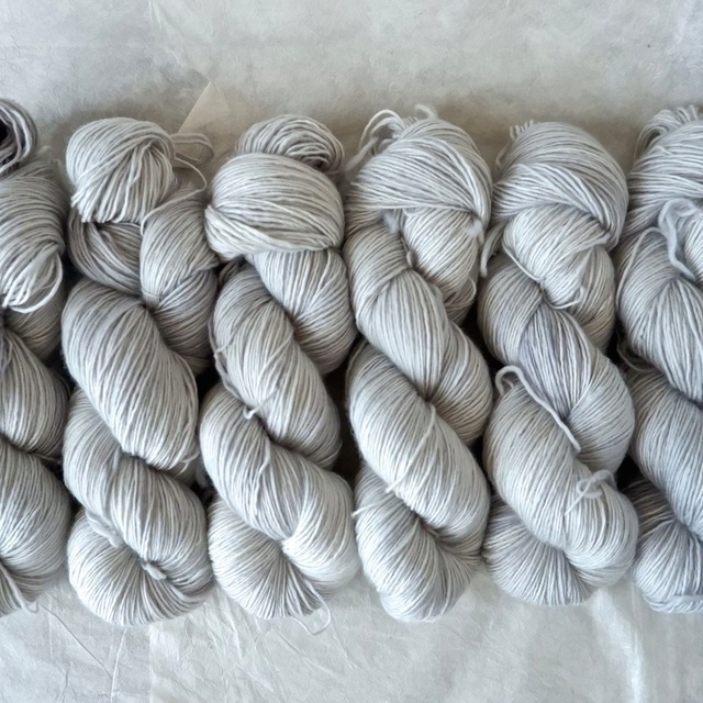 【受注販売：2026年１月下旬頃〜発送】Hiekka 糸セット②曇り空 サイズ１＆２＊送料込み＊ 画像