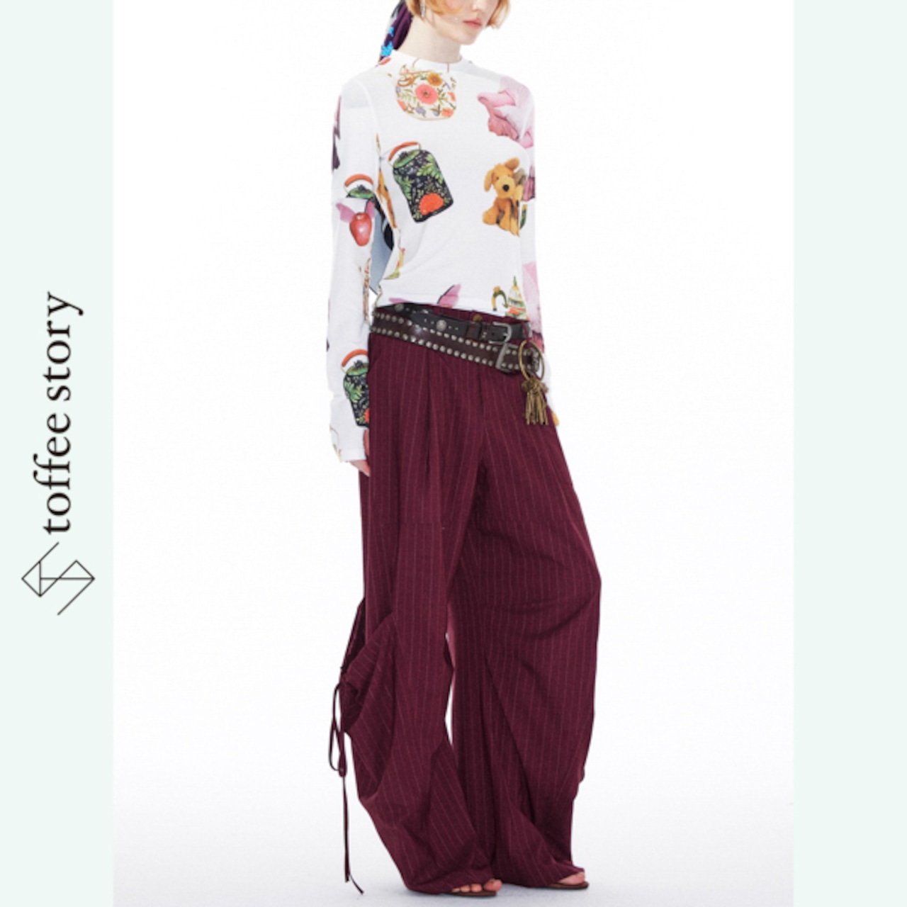 曲線を纏うワインレッド・レイヤードパンツ 《B0017》