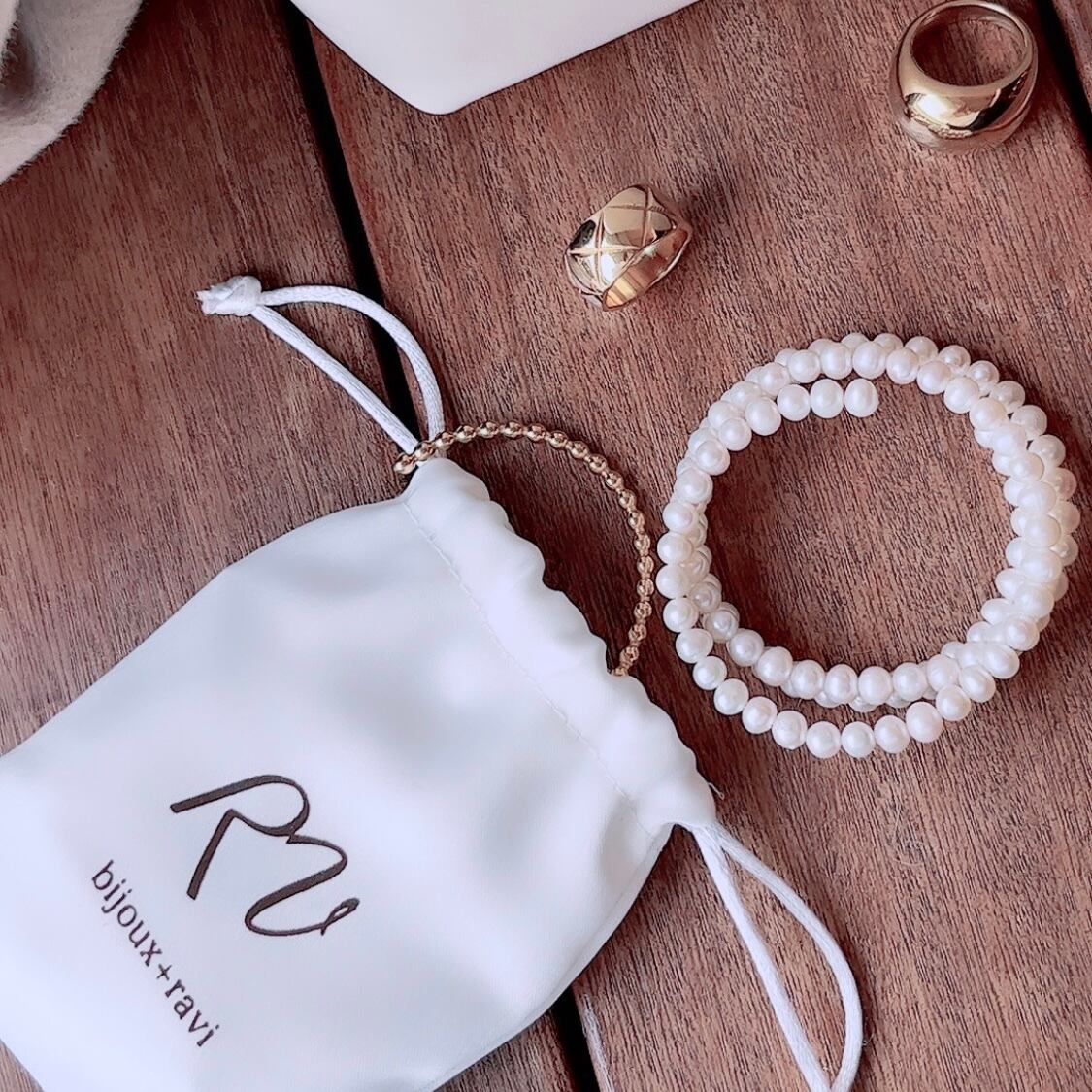 淡水Pearl3連バングル | BIJOUX+RAVI 【ビジュープラスラヴィ