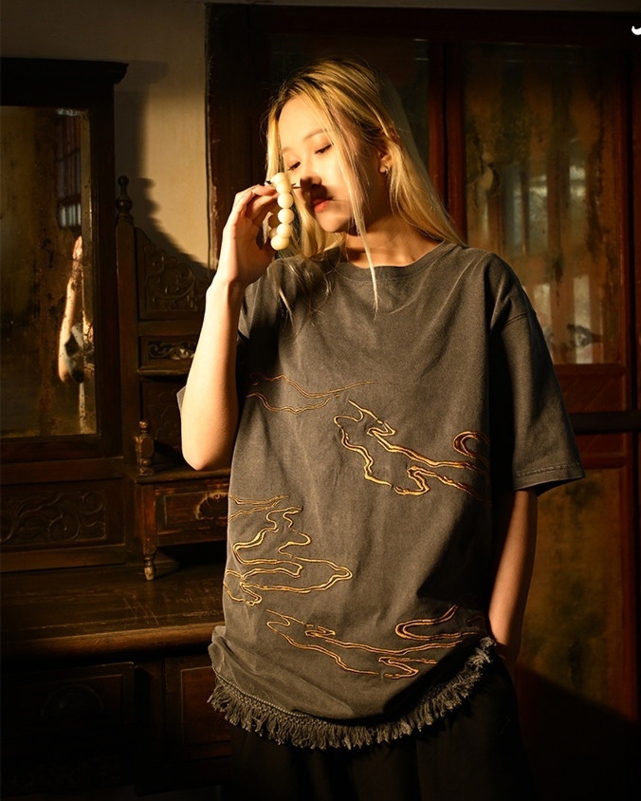 Bird Embroidered T-Shirt 2color【G1028】