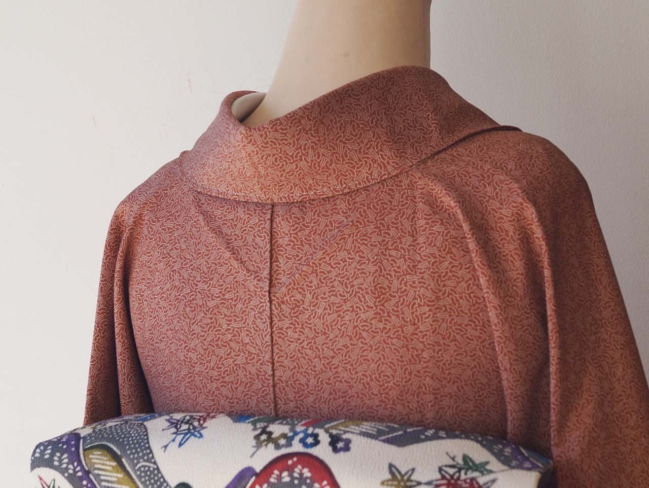 袷】石塚幸生作 鳶色 扇子柄 江戸小紋 三越製 | 大山キモノ・ちぇら