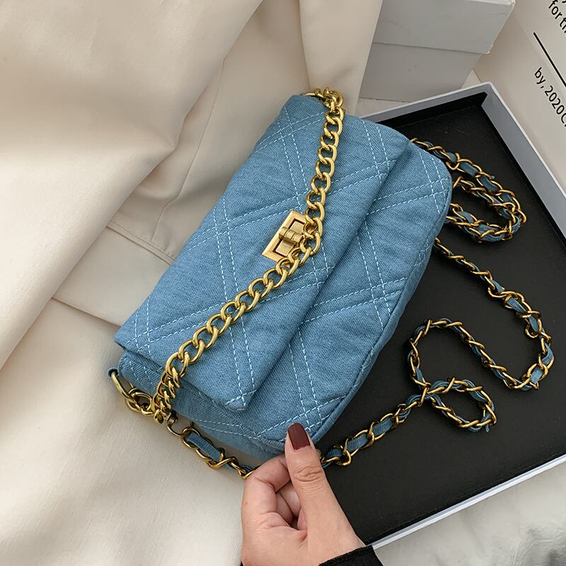 サマーチェーン レッド 刺繍 夏物 スクウェア メッセンジャーバッグ 手作りハンドバック69208375270