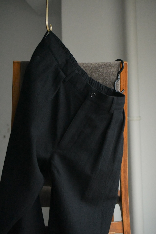ERA.SHUKUJU WOOL CLASSIC PANTS (Black)