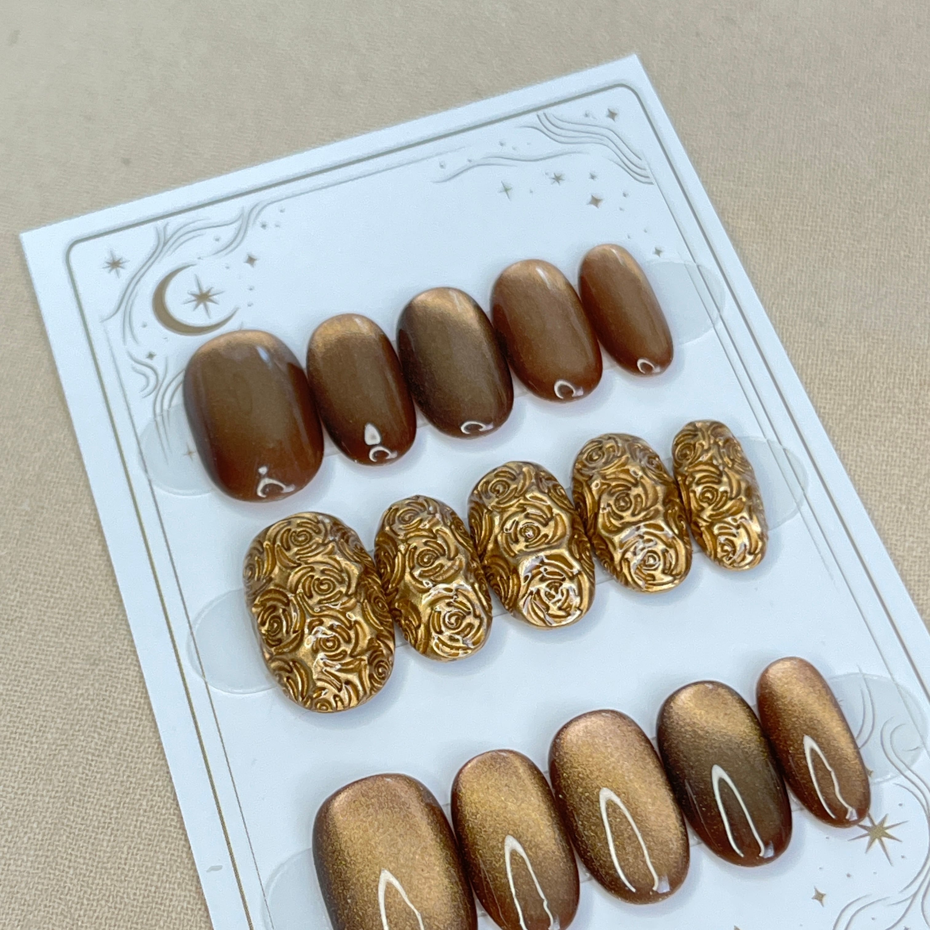 【#789】3Qチップ 繰返し使える15枚セット【プレミアム】ネイルチップ/ブラウン ゴールド/ミディアム オーバル/XY349