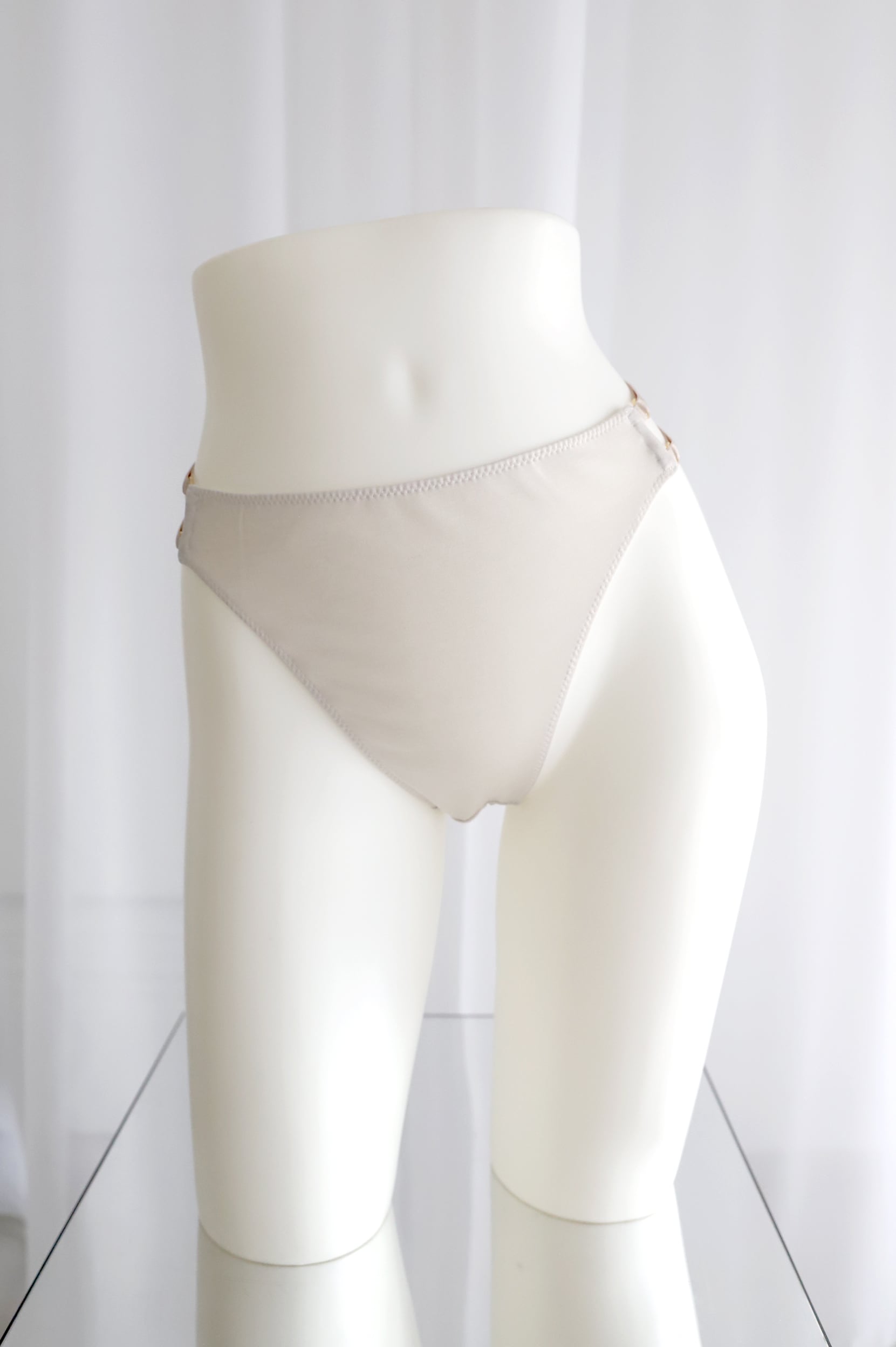 サイドストラップショーツ | GEMINItale