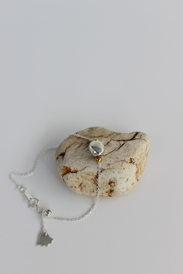 charm bracelet / silver