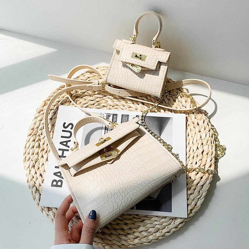 人気のバッグ女性バッグ2020ニューウェーブネット赤ファッションハンドバッグショルダーメッセンジャーバッグ夏野生のミニバッグ Tiancai_Wing_Bag7243001