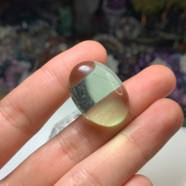 4.ぷるぷる☆グリーンフローライトルース・オーバル