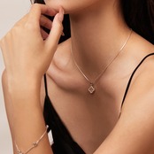 おしゃれ 四葉 クローバー キラキラ シルバー ネックレス