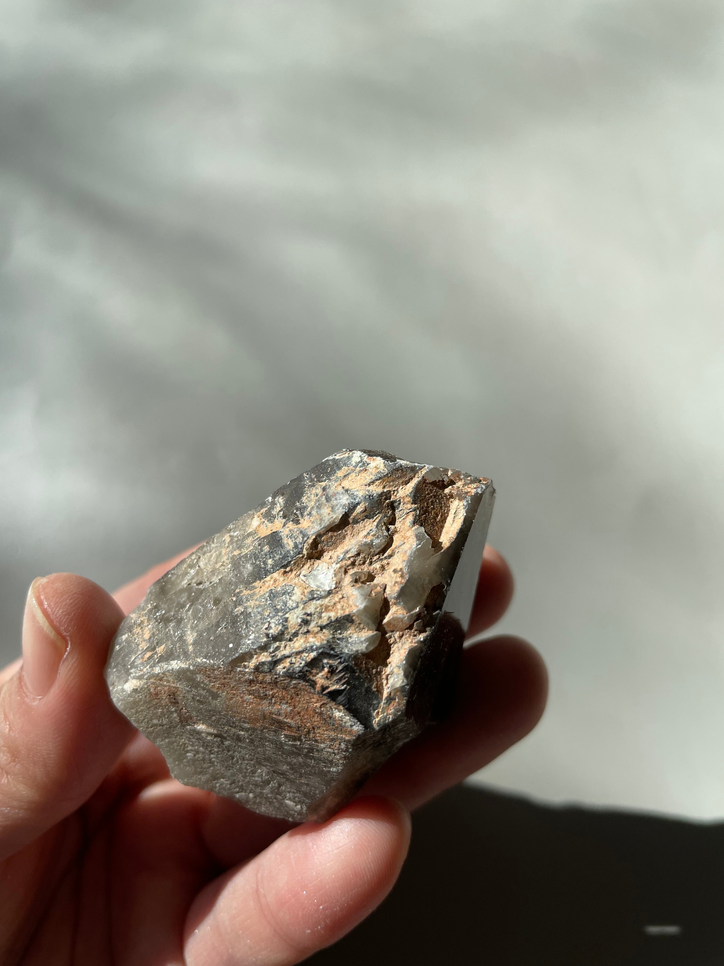 パキスタン　ギルギット　スカルドゥ産　スモーキークォーツ