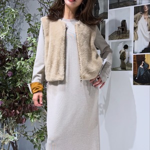 シニオン CHIGNON ﾌｪｲｸﾌｧｰﾄﾞｯｷﾝｸﾞﾍﾞｽﾄ