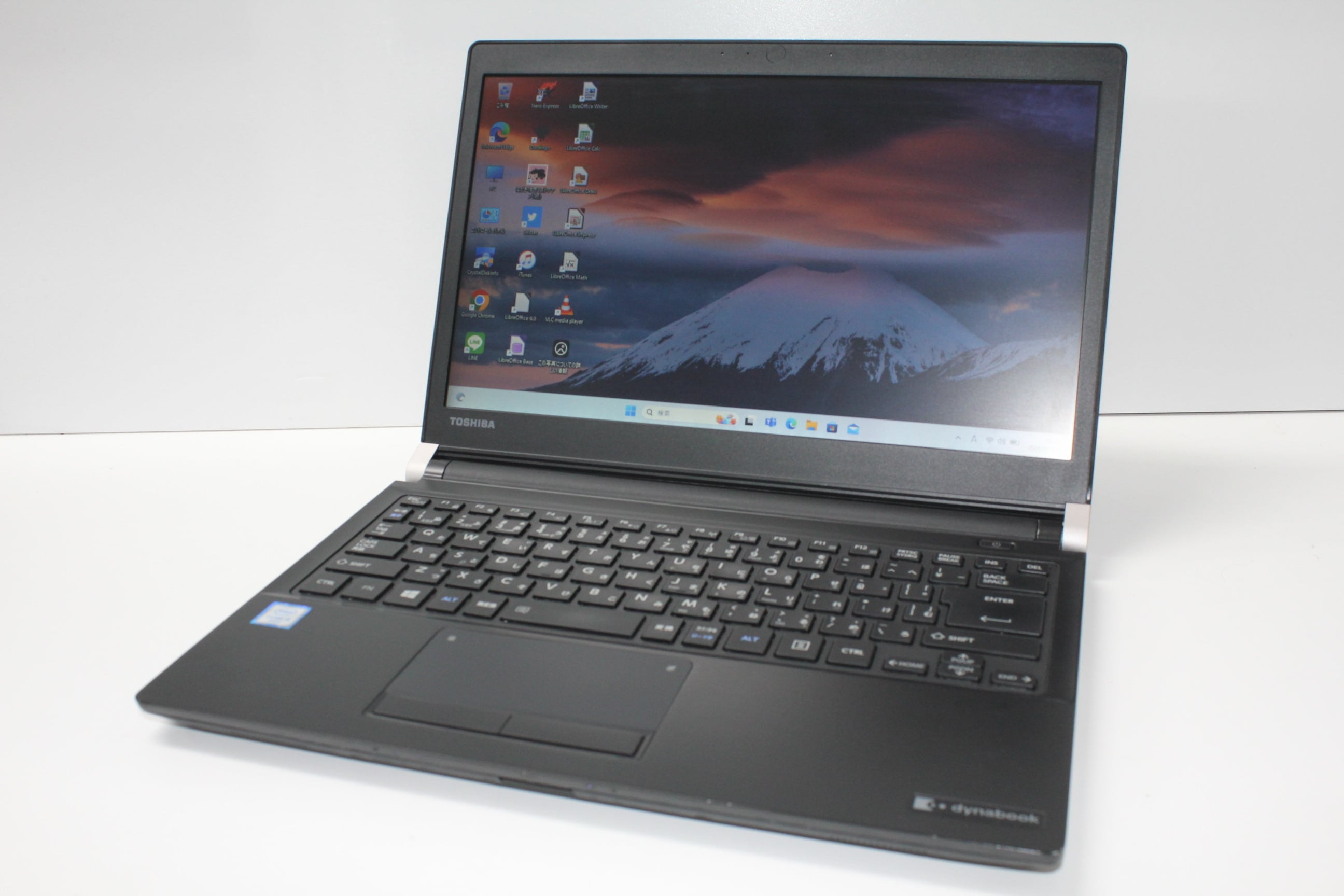 【中古ノートPC】東芝〈dynabook R73/D〉第6世代Core i5/SSD256GB/メモリ4GB ⑤ 中古ノートPC】東芝〈dynabook R73/D〉第6世代Core i5/SSD256GB/メモリ