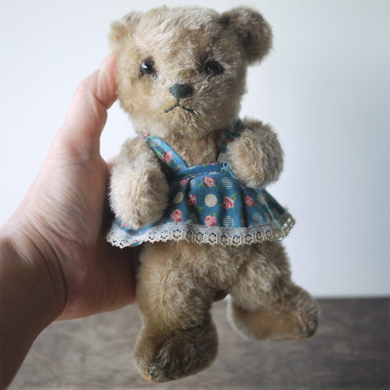 エプロンをきたテディベア 18cm