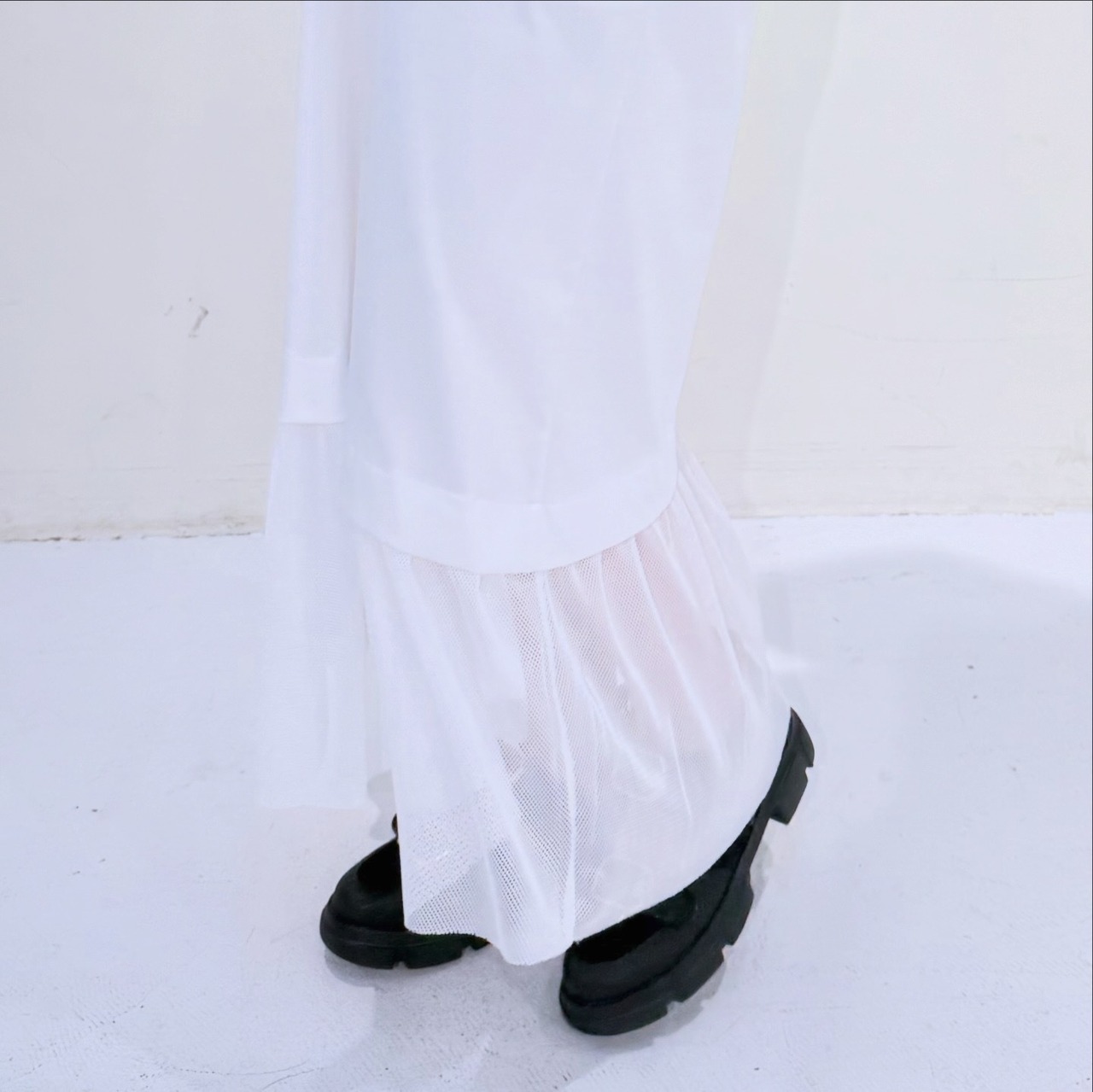 エイミーロウ  Eimee Law 箔プリントタックスリーブワンピース