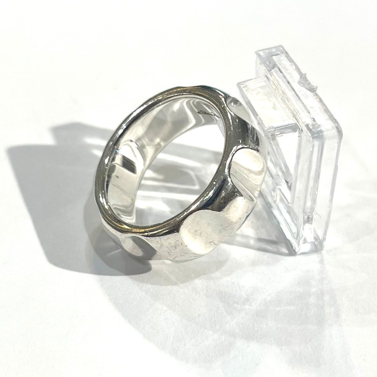 希少【TIFFANY&CO.】【20号】2925 光を放つグルーヴ ワイドリング