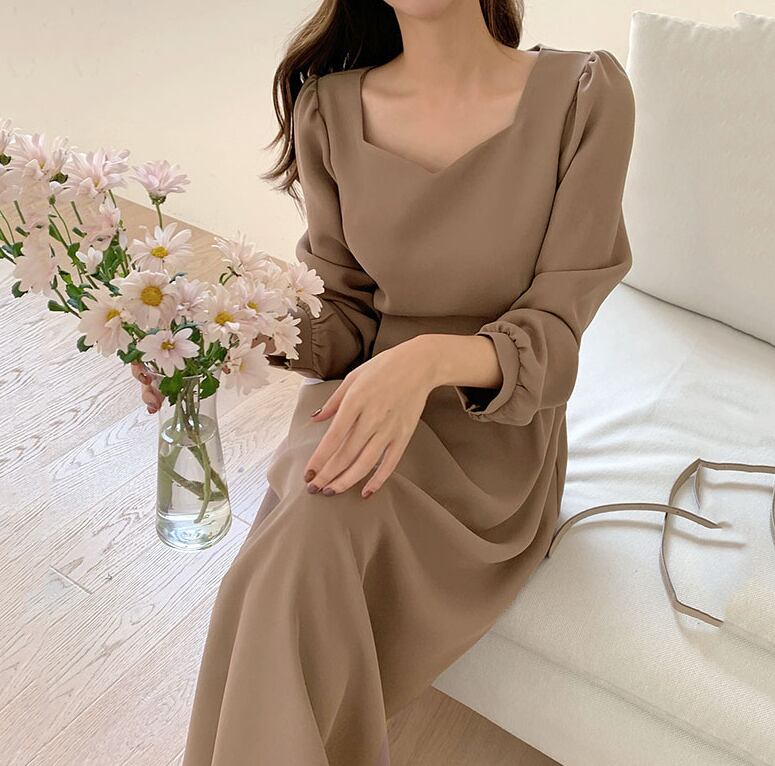 ワンピース レディース ロングワンピース S M L キャメル 茶 ブラウン 長袖 パフスリーブ オーバーショルダー 無地 装飾 袖あり バックファスナー ウエストマーク ベルト リボン ベルト ハイウエスト スタイルアップ 脚長効果 二の腕カバー シンプル きれいめ フェミニン エレガント レトロ 上品 大人可愛い おしゃれ イベント デート お出かけ 休日 お呼ばれ 二次会 ファッション 女子会 きれいめ コーデ モテ 送料無料 公園 こなれ感 韓国系 春 秋 冬 カフェ巡り