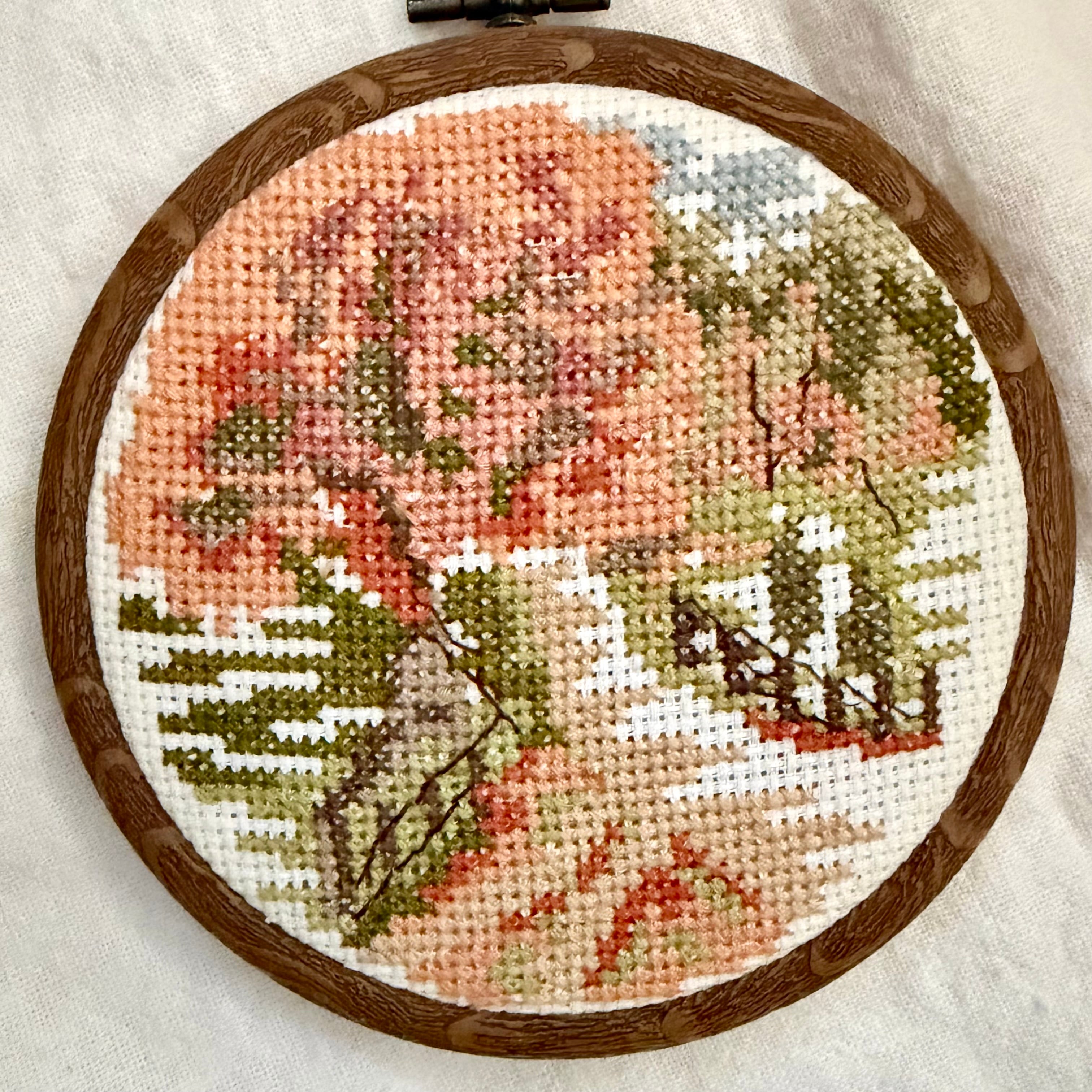 秋の風景の刺繍絵 | tsuitachi craft&brocante
