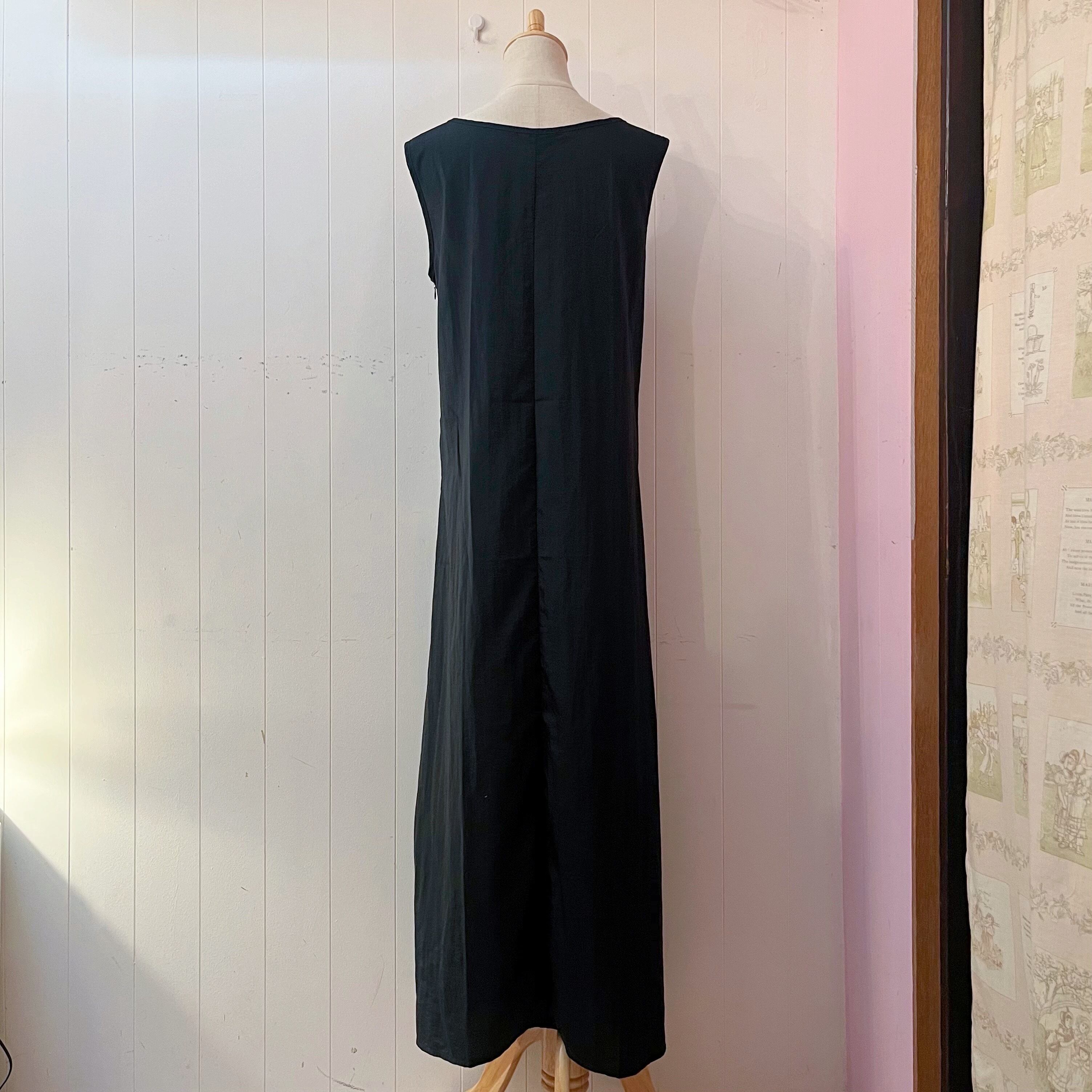 black frill ribbon jumper skirt