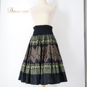 フラダンス 衣装 パウスカート ブラック系 カヒコ柄 ハワイアンプリント アロハ フラ ダンス レッスン 練習 シングル スカート フレア 軽やか 華やか かわいい おしゃれ 上品 大人っぽい ブラウン系 カーキ系 黒 茶 緑 フラダンス衣装 おしゃれスカート ダンス用スカート 黒系カヒコ柄 パーティー衣装 上品大人 フレアシルエット かわいいデザイン ハワイアンスカート レディーススカート