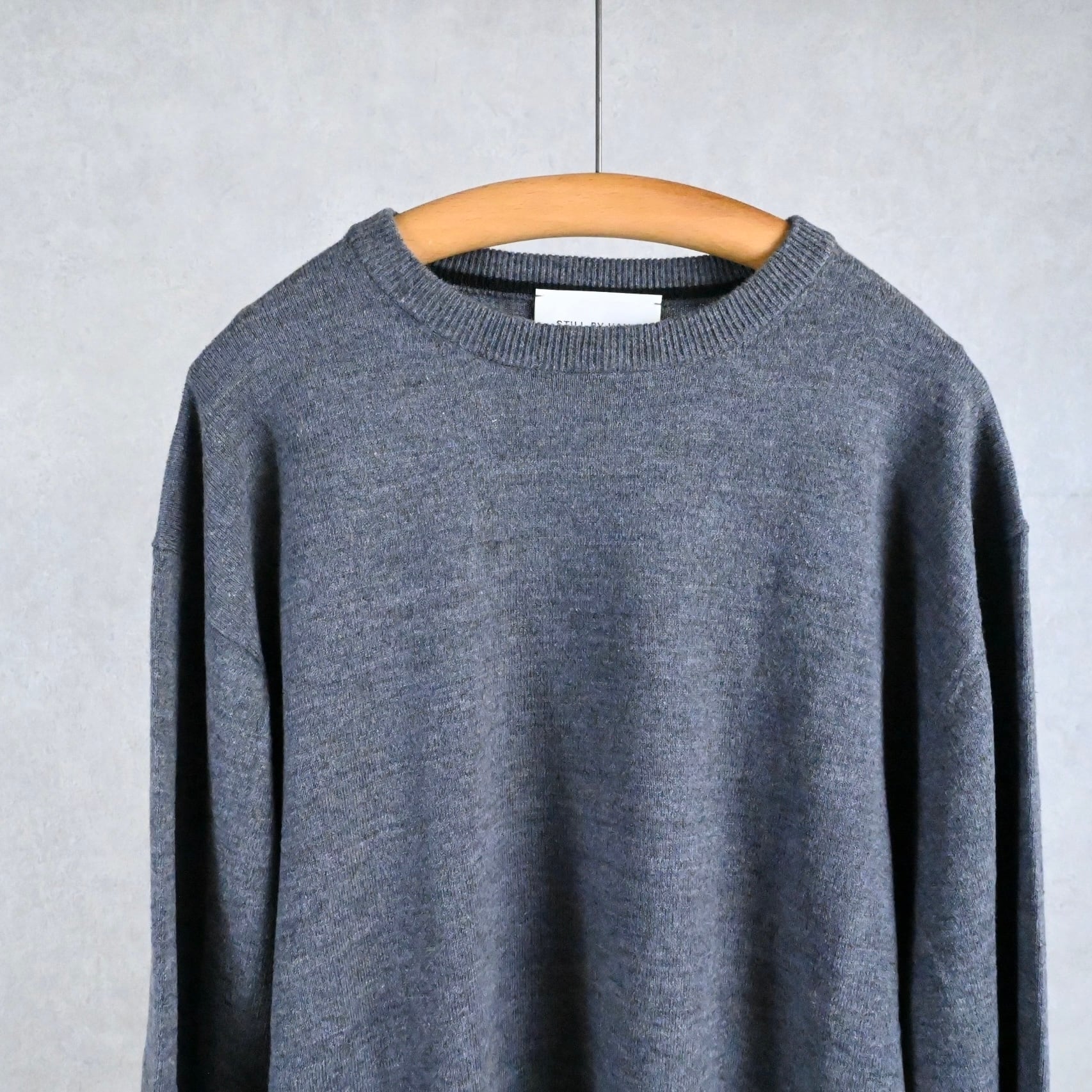 未使用　STILL BY HAND スティルバイハンド　ニット　セーター　シルク Still By Hand スティルバイハンド ウールシルク ハイネック プル