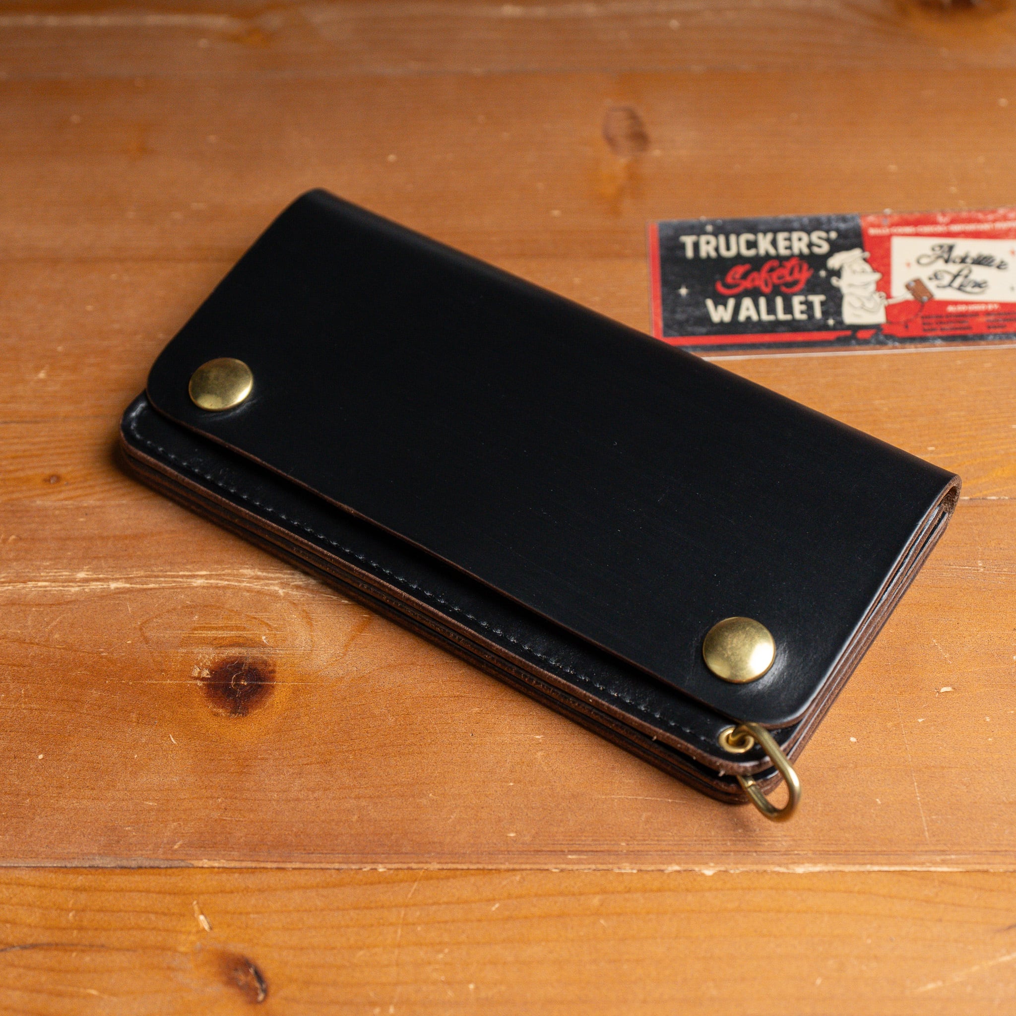 Additive and Line】Tracker Wallet TW-004 Horween Chromexcel 3層