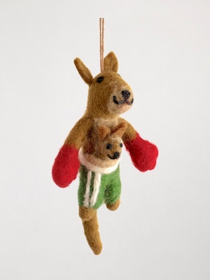 「ボクシング カンガルーのボビー」  フェルトオーナメント / "Bobby the Boxing Kangaroo" Handmade Felt Hanging Decoration