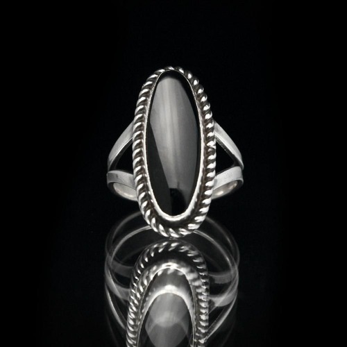 Navajo Vintage Silver Ring [HANDMADE BY INDIANS STERLING x Onyx]