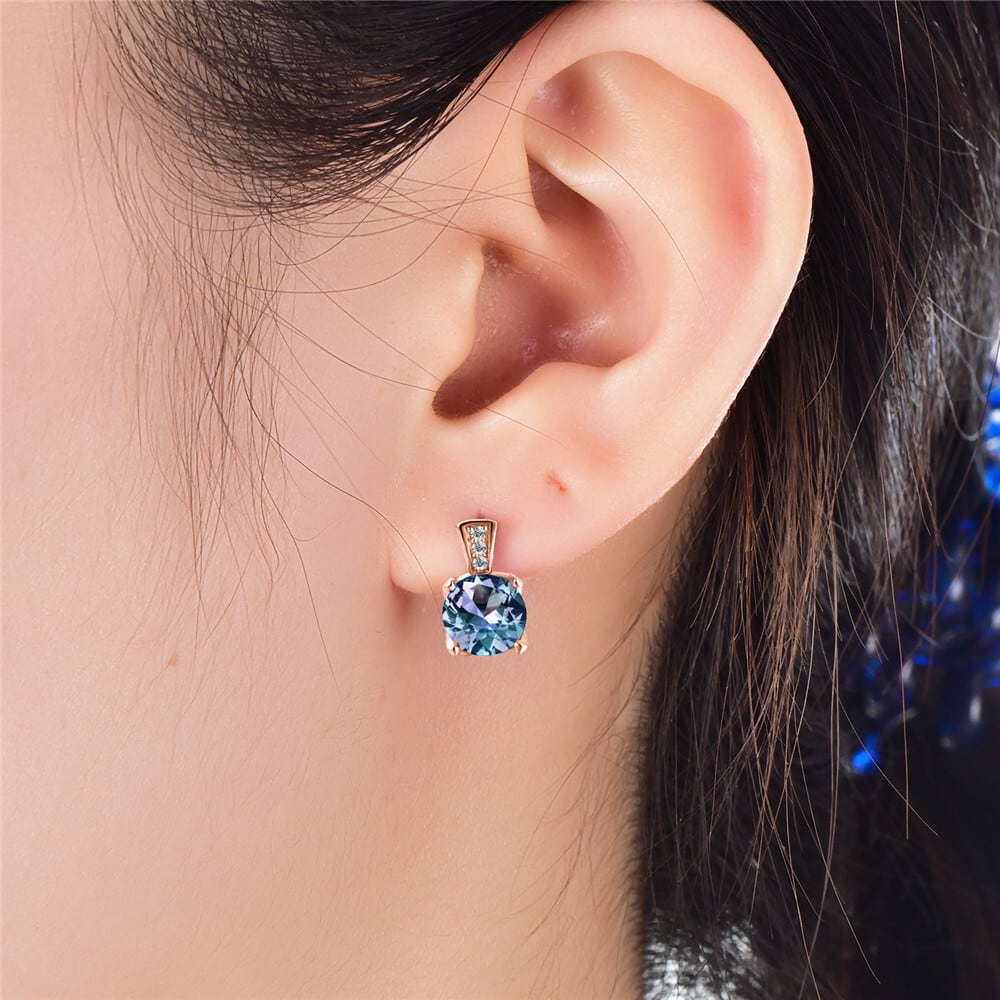 アレキサンドライト ピアス(両耳用) カラーチェンジ ピアス ファッション ペアカット DAIKI JEWELRY #ジュエリー #ピアス #ファッション #イヤリング