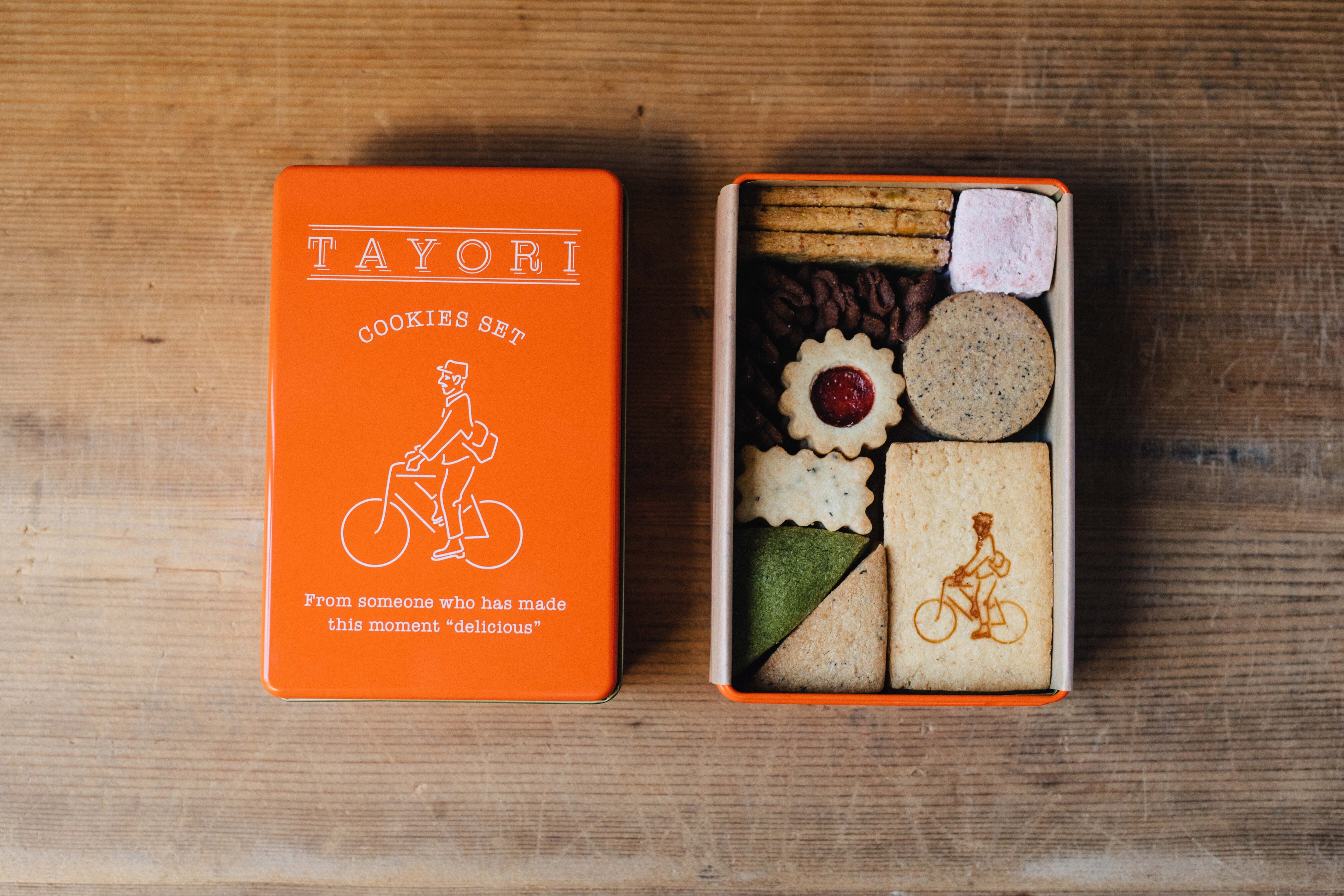 TAYORI オリジナルクッキー缶 -朱-