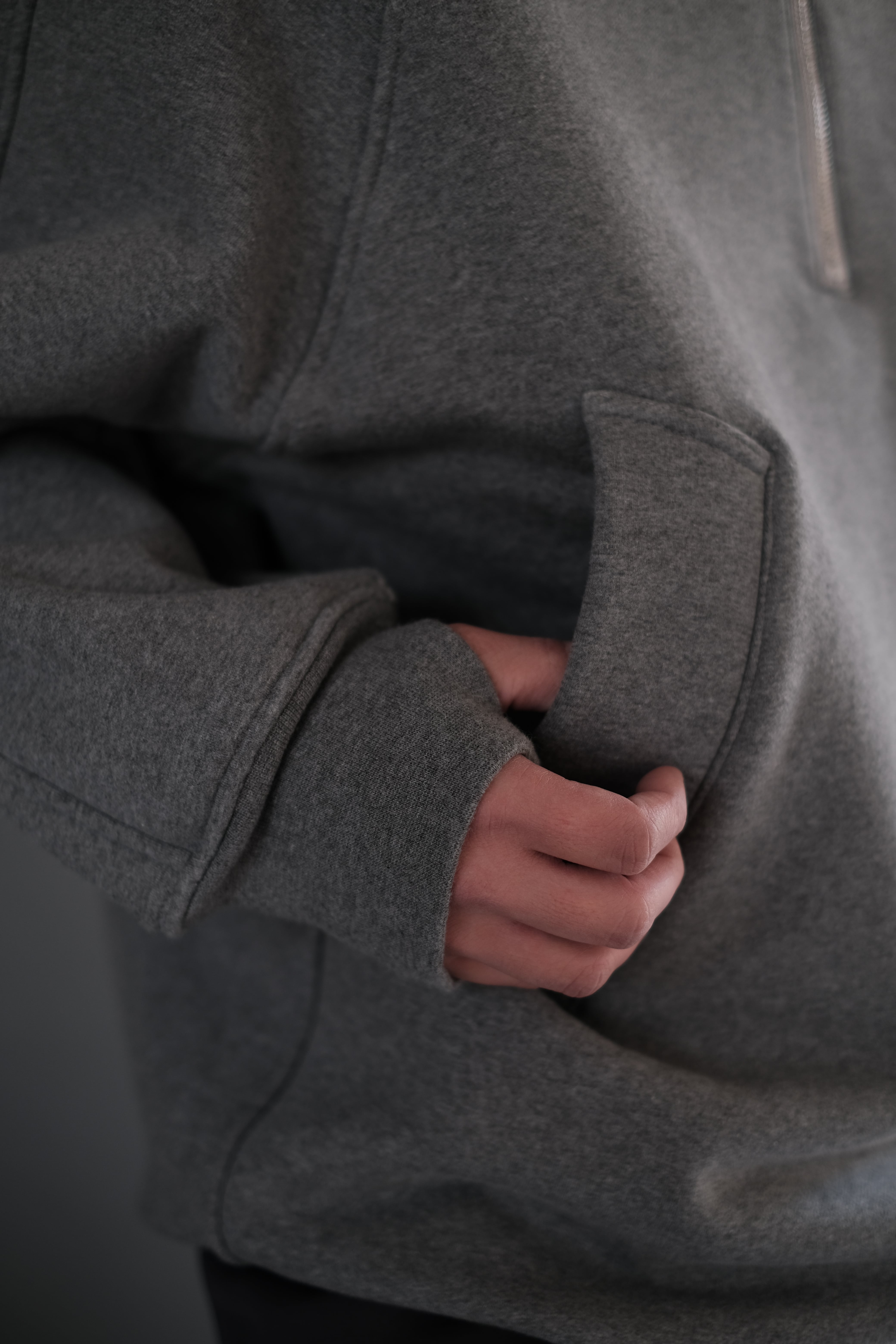 OUAT / 008-ASTRO SMOCK | LIVING