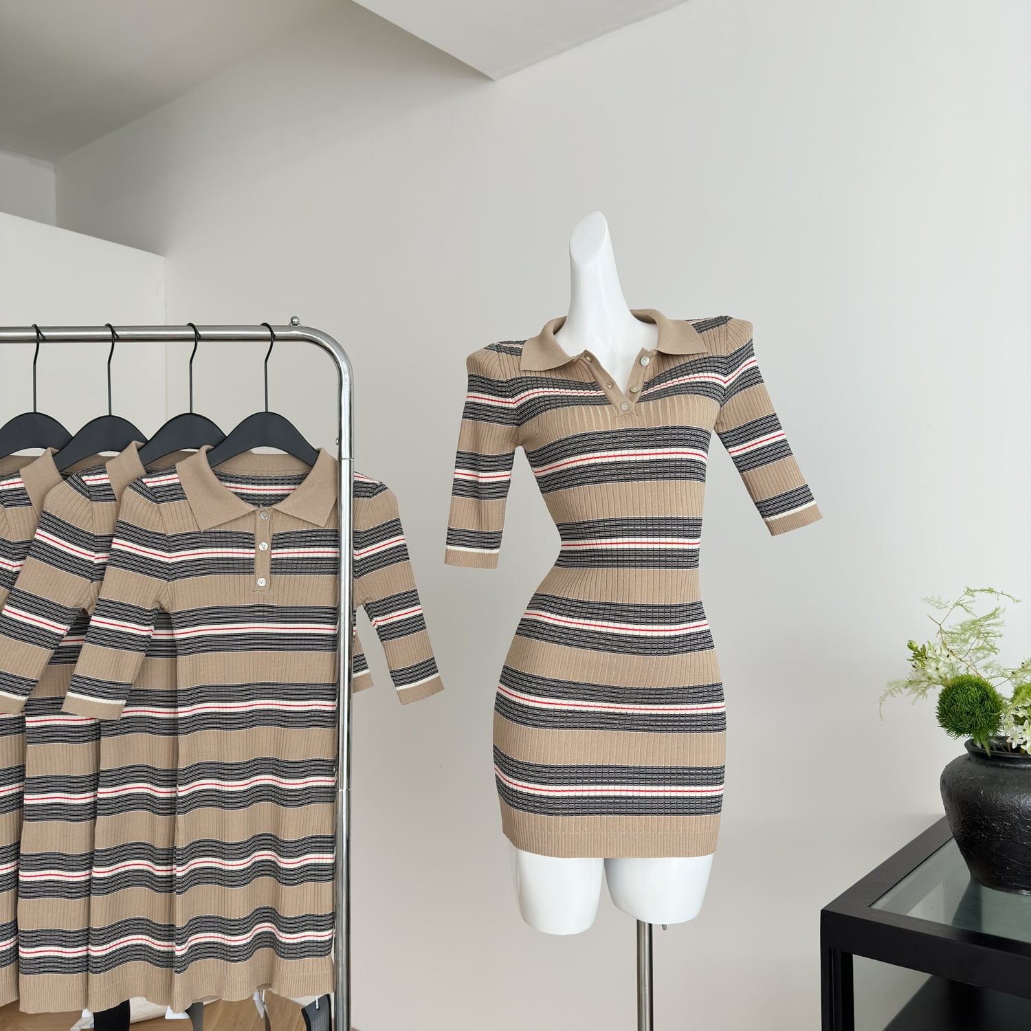 【dress】ボーダー柄POLOネックニットワンピース M32787