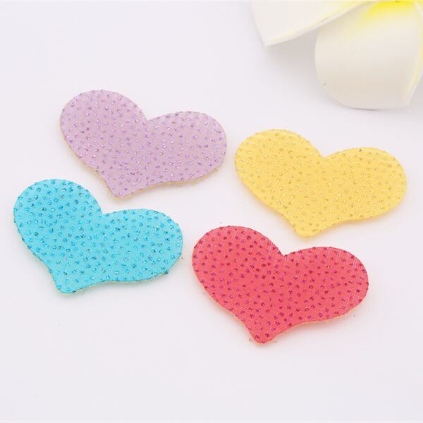 ヘアピン キッズ　子供 かわいい ハート 4色