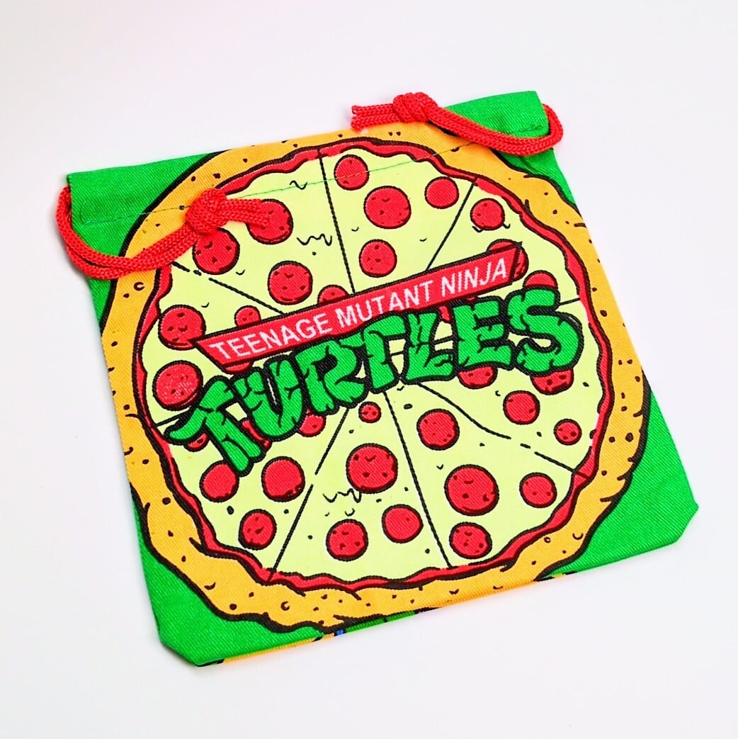 再入荷！【 Teenage Mutant Ninja Turtles ( ティーンエイジ ミュータント ニンジャ タートルズ ) 】アメリカンキャラクター巾着袋 〚アメリカン雑貨 アメトイ〛