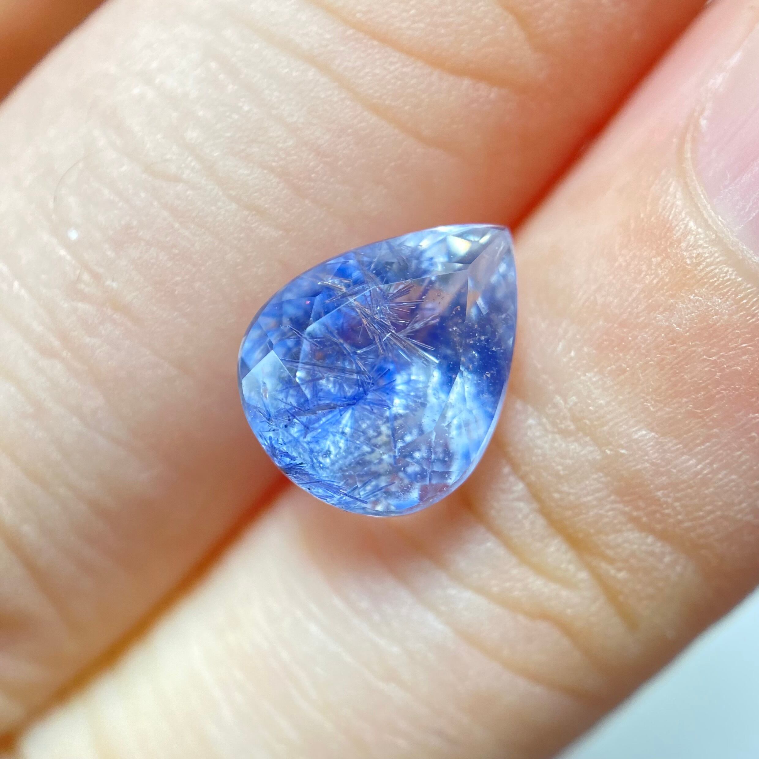 雪花　デュモルチェライトインクオーツ