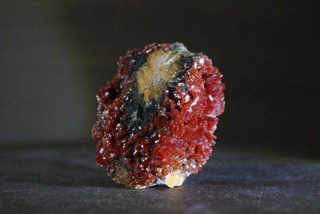 バナジナイト Vanadinite 851