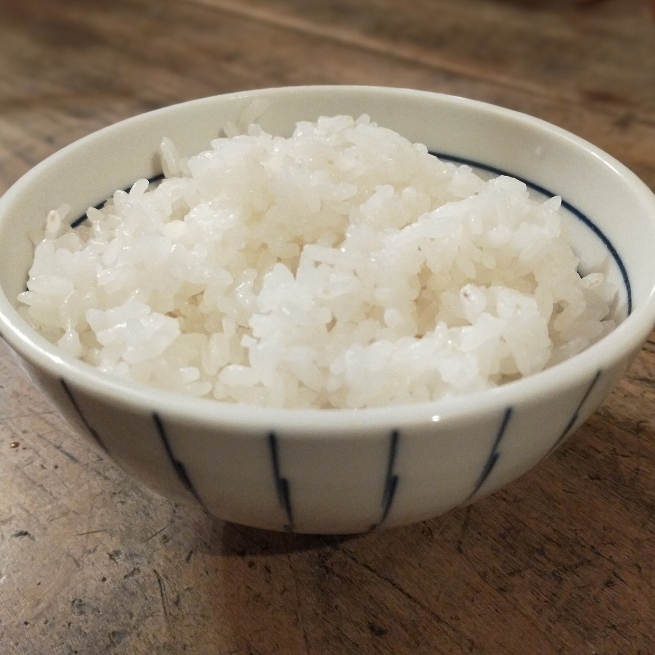 お米 25cm 即日発送OK！／ 備蓄米 約5年 長期 保存 はえぬき 2kg×5袋 無洗米 令和