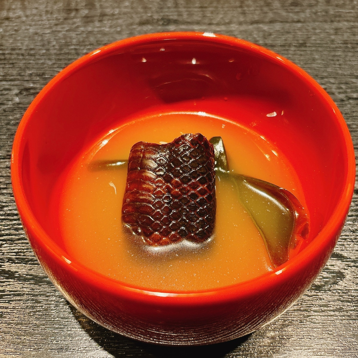 いらぶー汁】むすび昆布入り1個・・・（沖縄の味・エラブウミヘビのお